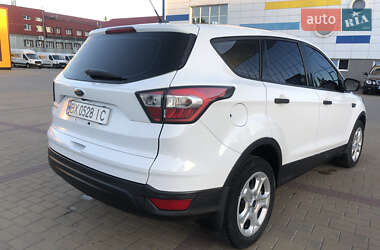 Внедорожник / Кроссовер Ford Escape 2016 в 