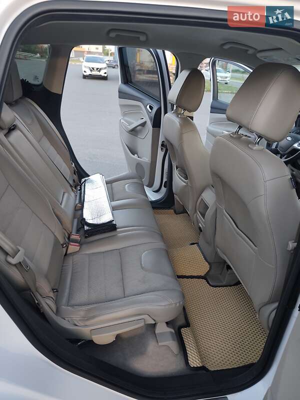 Позашляховик / Кросовер Ford Escape 2016 в Бучі