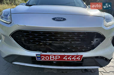 Внедорожник / Кроссовер Ford Escape 2020 в 