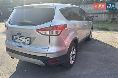 Внедорожник / Кроссовер Ford Escape 2015 в 