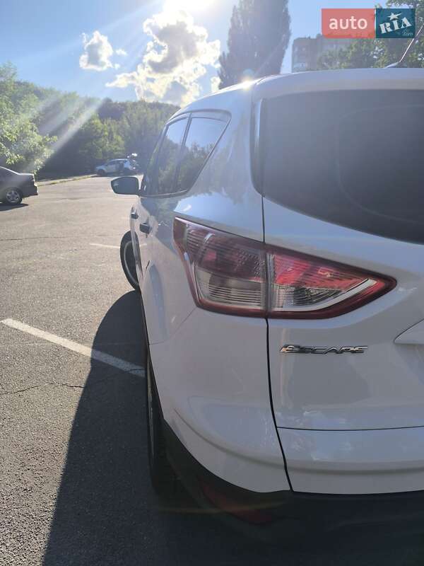 Внедорожник / Кроссовер Ford Escape 2013 в Виннице