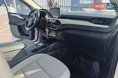 Внедорожник / Кроссовер Ford Escape 2020 в 