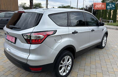 Внедорожник / Кроссовер Ford Escape 2017 в 