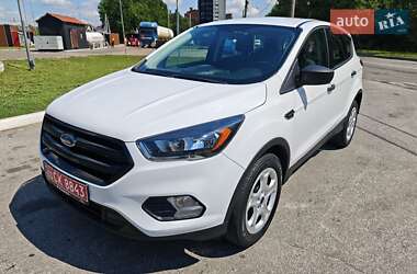 Позашляховик / Кросовер Ford Escape 2017 в Сумах