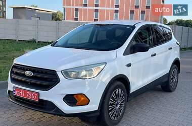 Внедорожник / Кроссовер Ford Escape 2016 в 