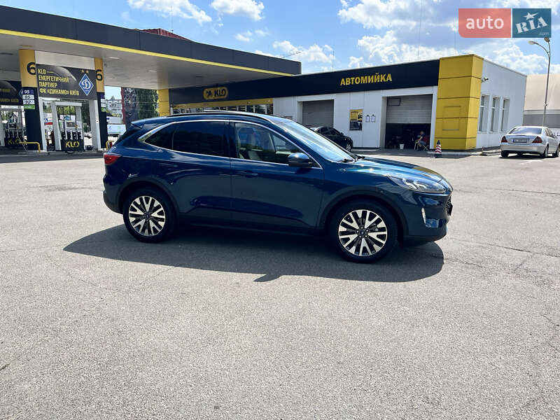 Позашляховик / Кросовер Ford Escape 2020 в Василькові