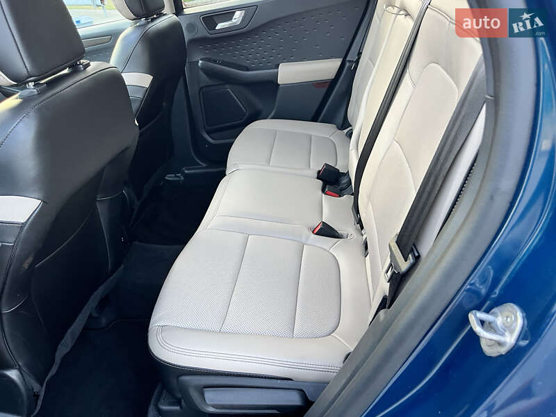 Позашляховик / Кросовер Ford Escape 2020 в Василькові