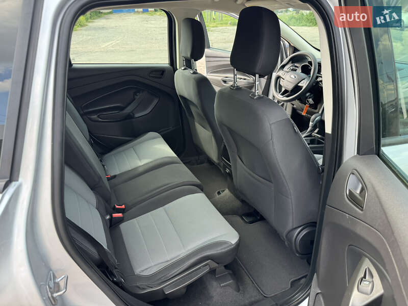 Внедорожник / Кроссовер Ford Escape 2019 в Сумах