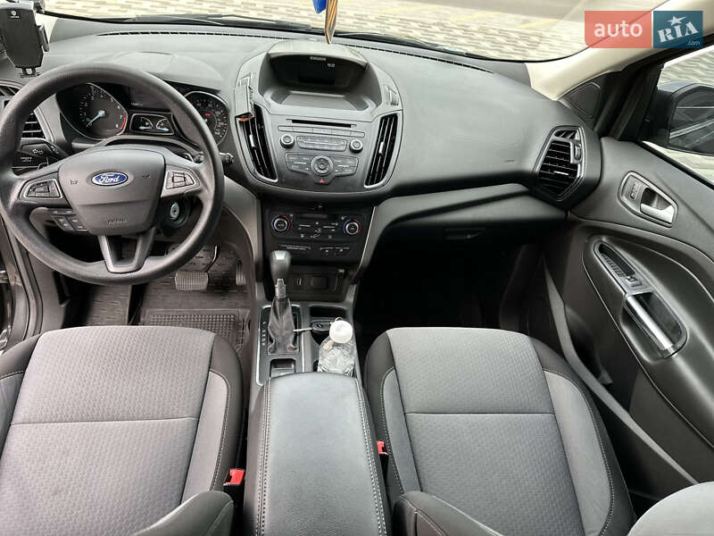 Внедорожник / Кроссовер Ford Escape 2017 в Киеве