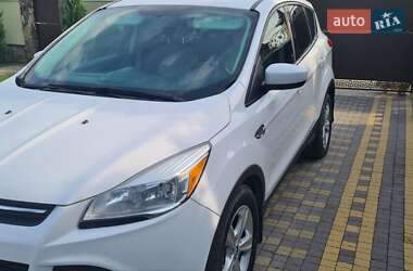 Внедорожник / Кроссовер Ford Escape 2014 в 
