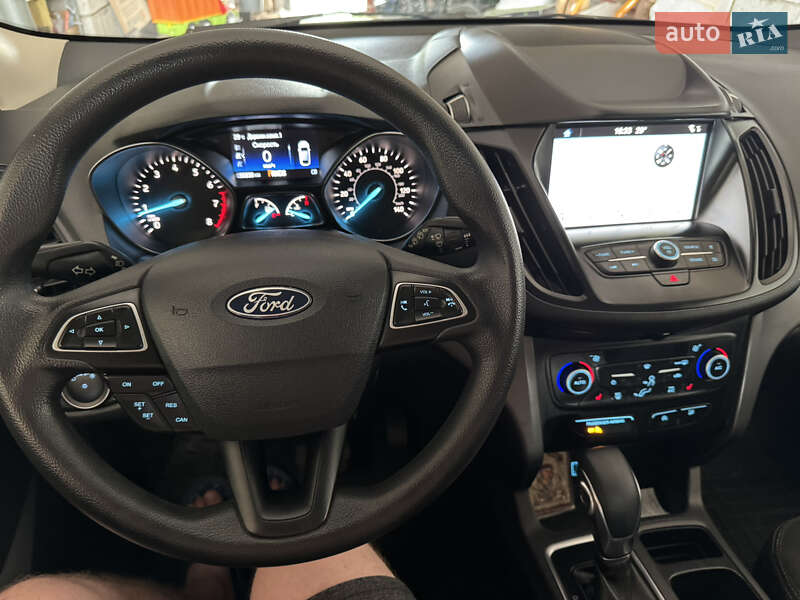 Внедорожник / Кроссовер Ford Escape 2019 в Днепре