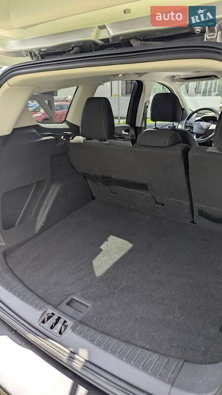 Позашляховик / Кросовер Ford Escape 2016 в Івано-Франківську