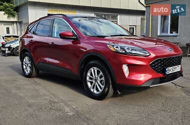 Внедорожник / Кроссовер Ford Escape 2021 в 