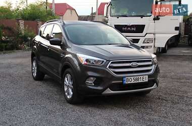 Внедорожник / Кроссовер Ford Escape 2017 в Кременце