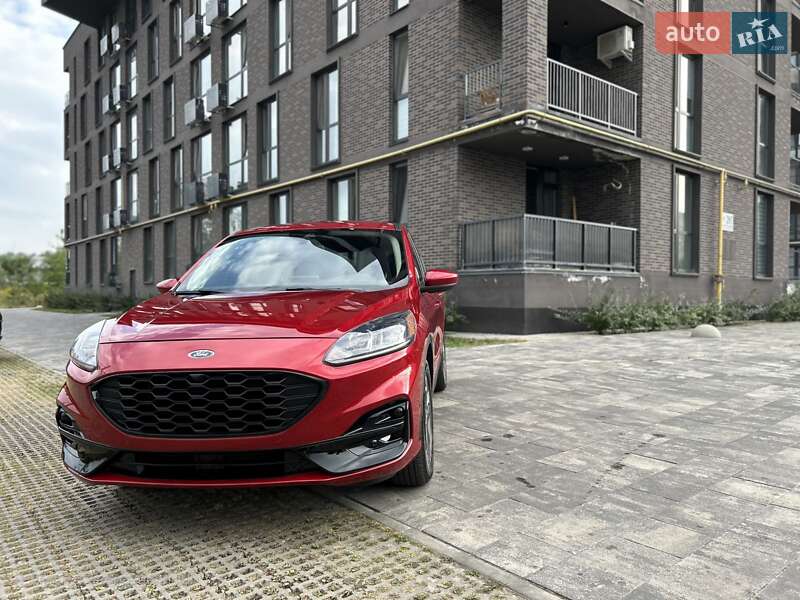 Внедорожник / Кроссовер Ford Escape 2019 в Львове