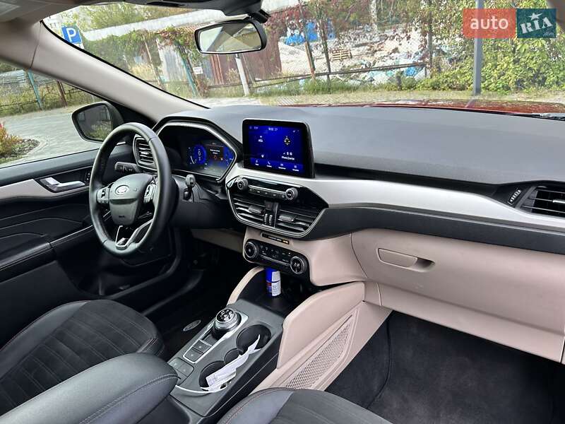 Внедорожник / Кроссовер Ford Escape 2019 в Львове