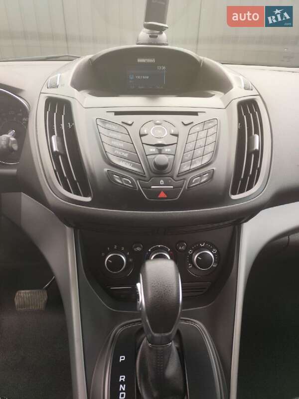 Внедорожник / Кроссовер Ford Escape 2014 в Долине