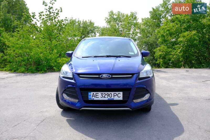 Внедорожник / Кроссовер Ford Escape 2016 в Днепре