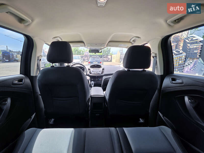 Внедорожник / Кроссовер Ford Escape 2017 в Львове