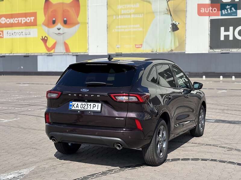 Внедорожник / Кроссовер Ford Escape 2023 в Киеве