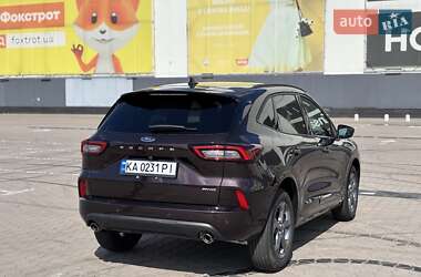 Внедорожник / Кроссовер Ford Escape 2023 в 