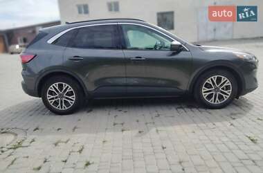 Позашляховик / Кросовер Ford Escape 2019 в Тернополі