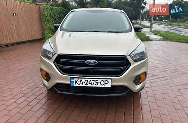 Внедорожник / Кроссовер Ford Escape 2018 в 