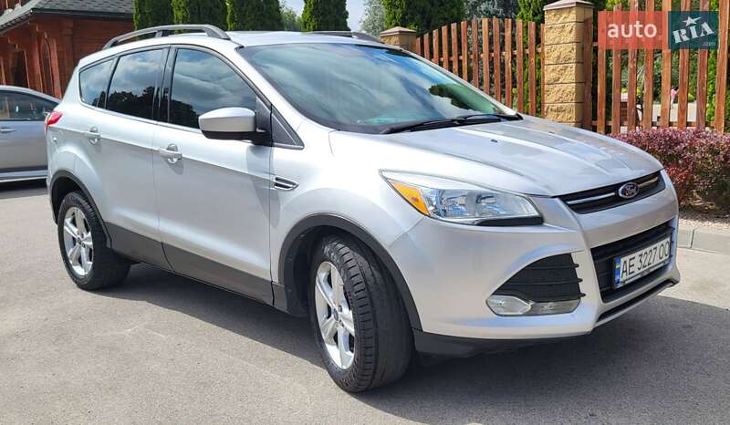 Внедорожник / Кроссовер Ford Escape 2015 в Днепре