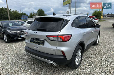 Внедорожник / Кроссовер Ford Escape 2020 в 
