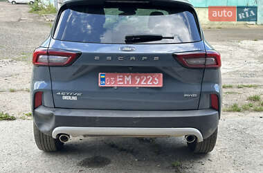 Внедорожник / Кроссовер Ford Escape 2024 в 