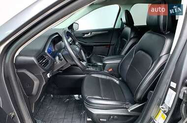 Внедорожник / Кроссовер Ford Escape 2022 в 