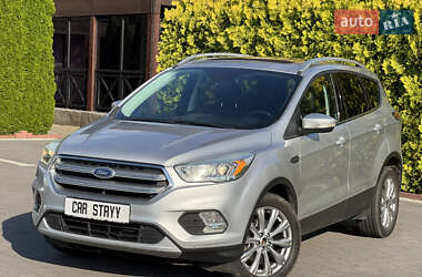 Позашляховик / Кросовер Ford Escape 2016 в Стрию