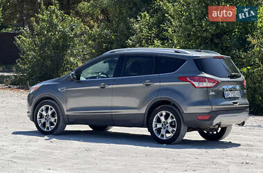 Внедорожник / Кроссовер Ford Escape 2014 в 