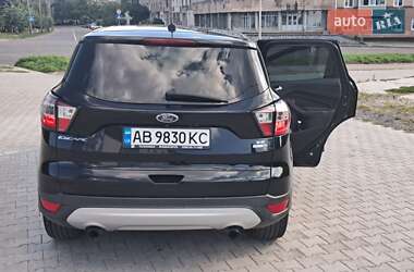 Внедорожник / Кроссовер Ford Escape 2016 в 