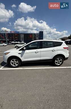 Внедорожник / Кроссовер Ford Escape 2015 в Киеве