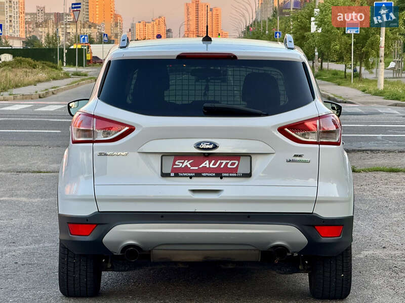 Внедорожник / Кроссовер Ford Escape 2014 в Киеве