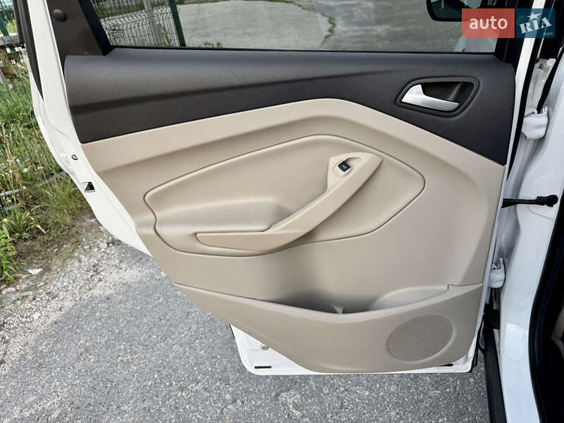 Внедорожник / Кроссовер Ford Escape 2014 в Киеве