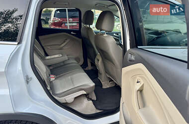 Внедорожник / Кроссовер Ford Escape 2014 в 