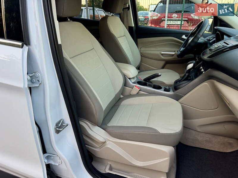 Внедорожник / Кроссовер Ford Escape 2014 в Киеве