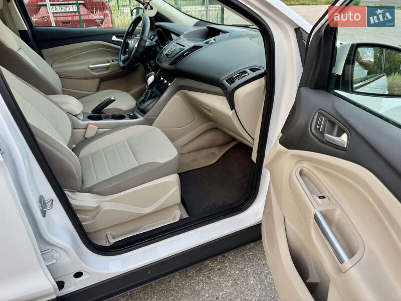 Внедорожник / Кроссовер Ford Escape 2014 в Киеве