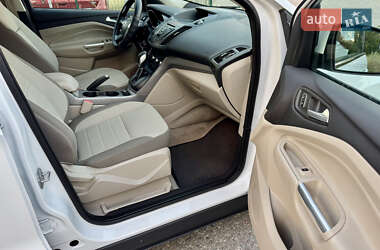 Внедорожник / Кроссовер Ford Escape 2014 в 