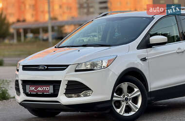 Внедорожник / Кроссовер Ford Escape 2014 в 