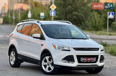 Внедорожник / Кроссовер Ford Escape 2014 в 