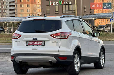 Внедорожник / Кроссовер Ford Escape 2014 в 