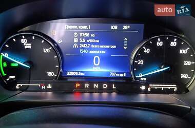 Внедорожник / Кроссовер Ford Escape 2022 в 