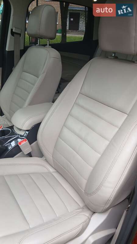 Внедорожник / Кроссовер Ford Escape 2016 в Киеве