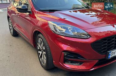 Внедорожник / Кроссовер Ford Escape 2020 в 