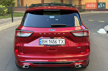 Внедорожник / Кроссовер Ford Escape 2020 в 