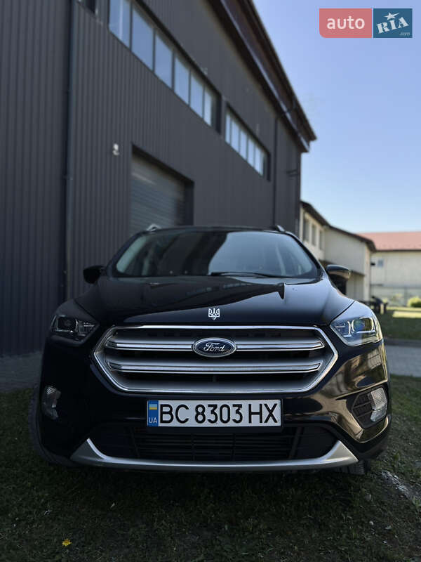 Внедорожник / Кроссовер Ford Escape 2017 в Львове