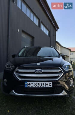 Внедорожник / Кроссовер Ford Escape 2017 в 